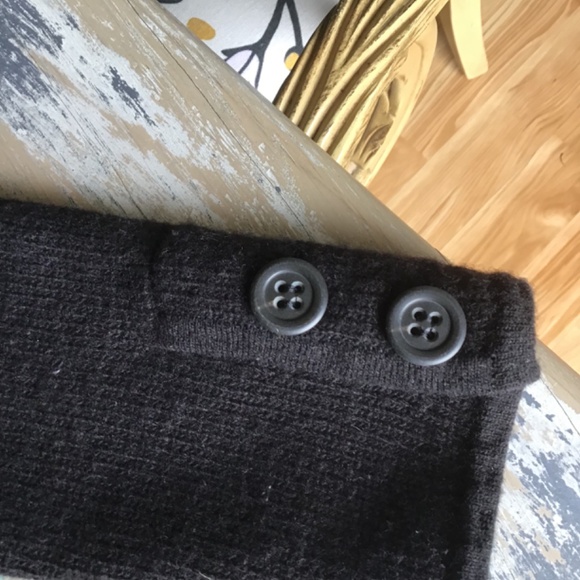 Sweater jacket with buttons - Picture 7 of 7